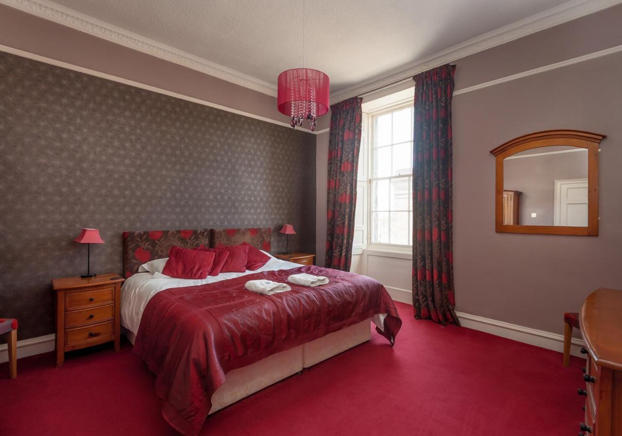 Appartamento Bank St Royal Mile Edimburgo Esterno foto
